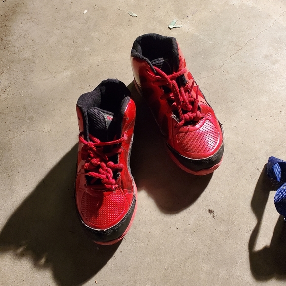 Boys shoes, boys boots , ⚽️ cleats. - Picture 10 of 12